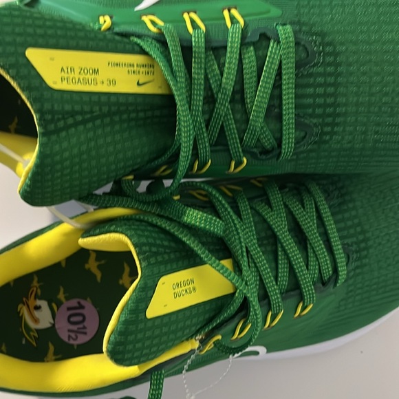 Nike Oregon Ducks Air Zoom Pegasus 39 Running Shoes New 10.5 Men’s DR1970-300 - Picture 6 of 7